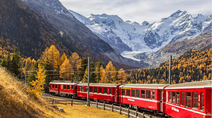 Luxury Train Travel in Africa: An Unforgettable Journey Aboard Rovos Rail & The Blue Train
