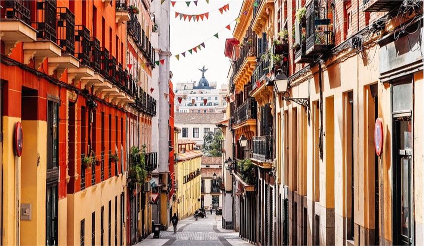 Barcelona to Seville (or vice versa)